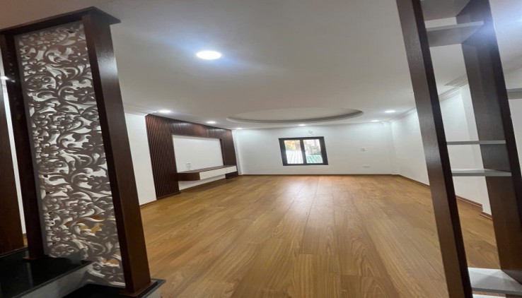 Cho thuê nhà nguyên căn ngõ 41 Tựu Liệt, 36m2, 4 tầng, 5 ngủ, 10 Triệu/tháng